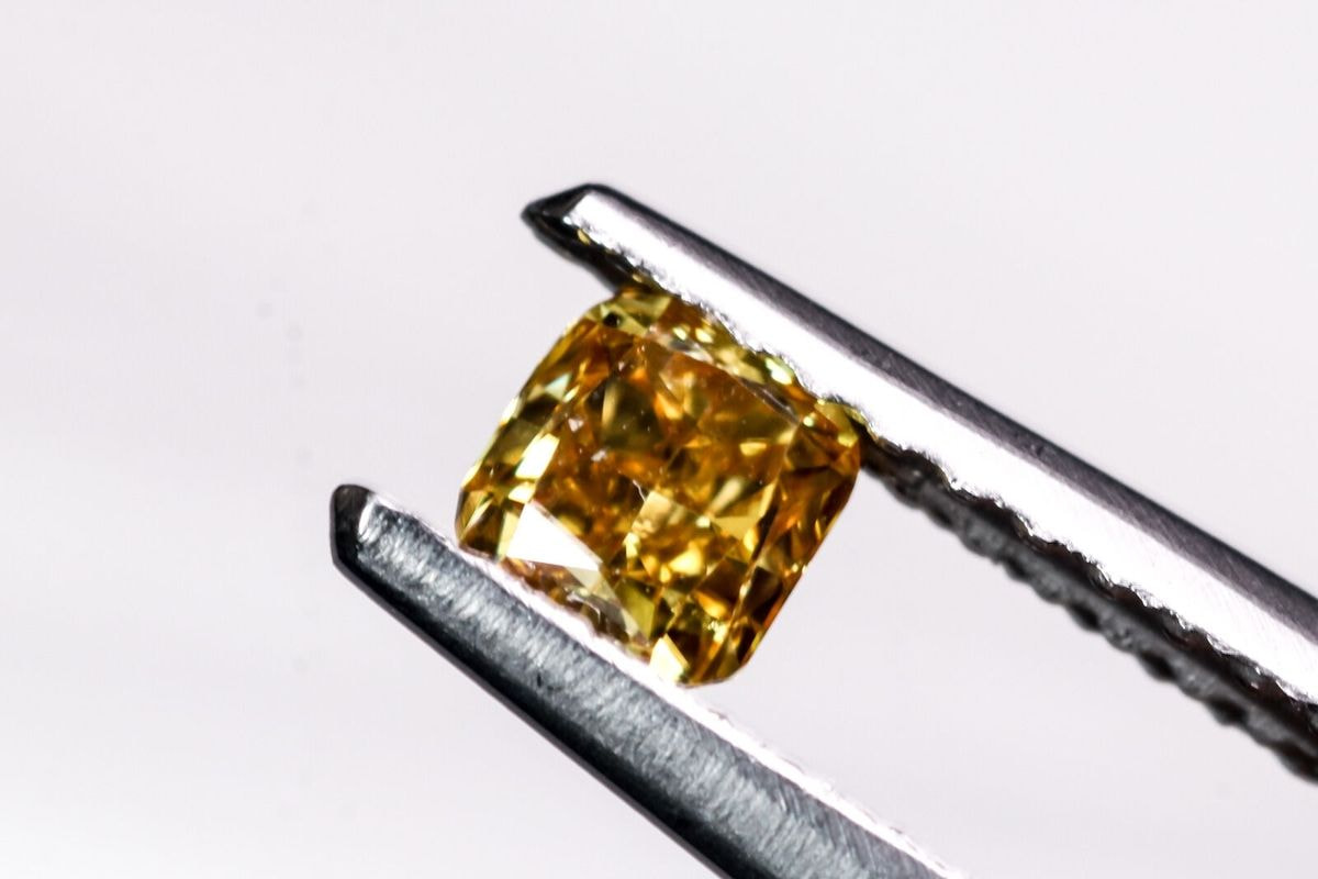 天然ファンシービビッドオレンジイエローダイヤモンド I-1 0.257ct 【一部予約販売】 天然イエローダイヤモンド ファンシービビッドイエロー 各種パーツ