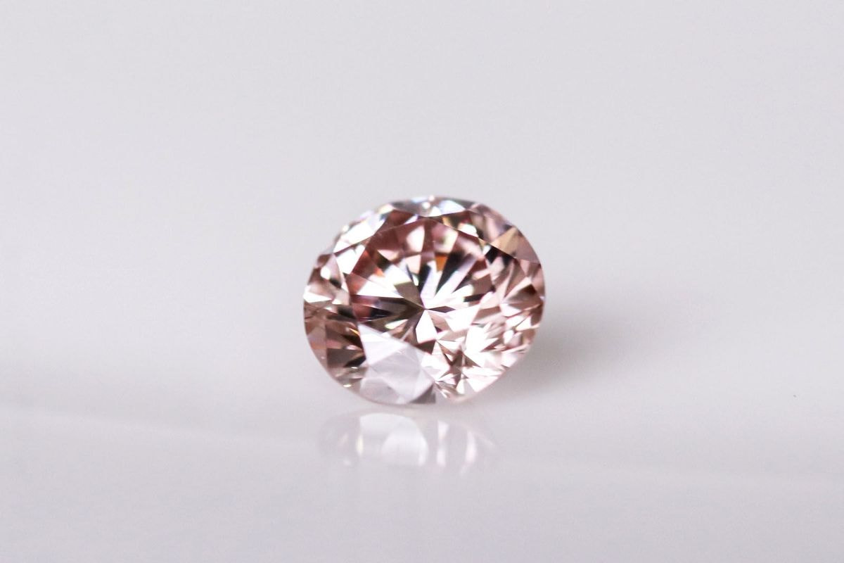 天然ファンシーライトオレンジピンクダイヤモンド 0.233ct