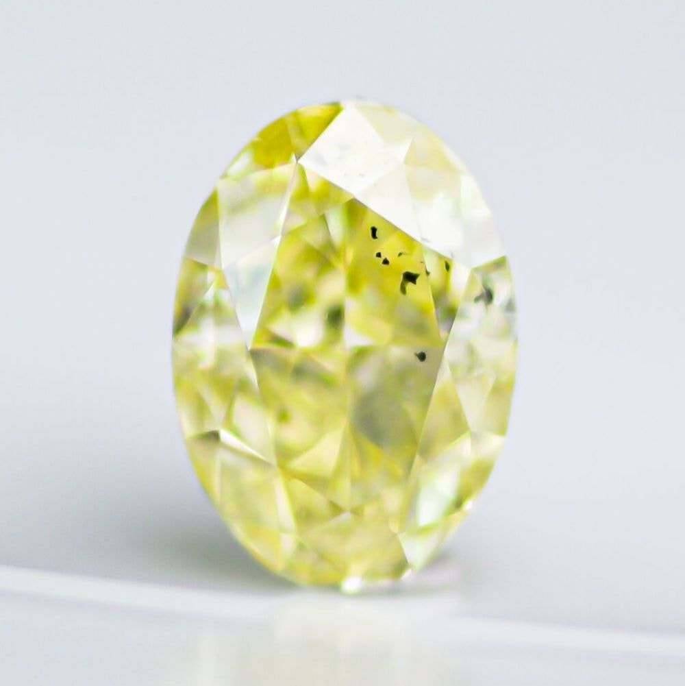 天然ファンシーインテンスイエロー ダイヤモンド 0.850ct