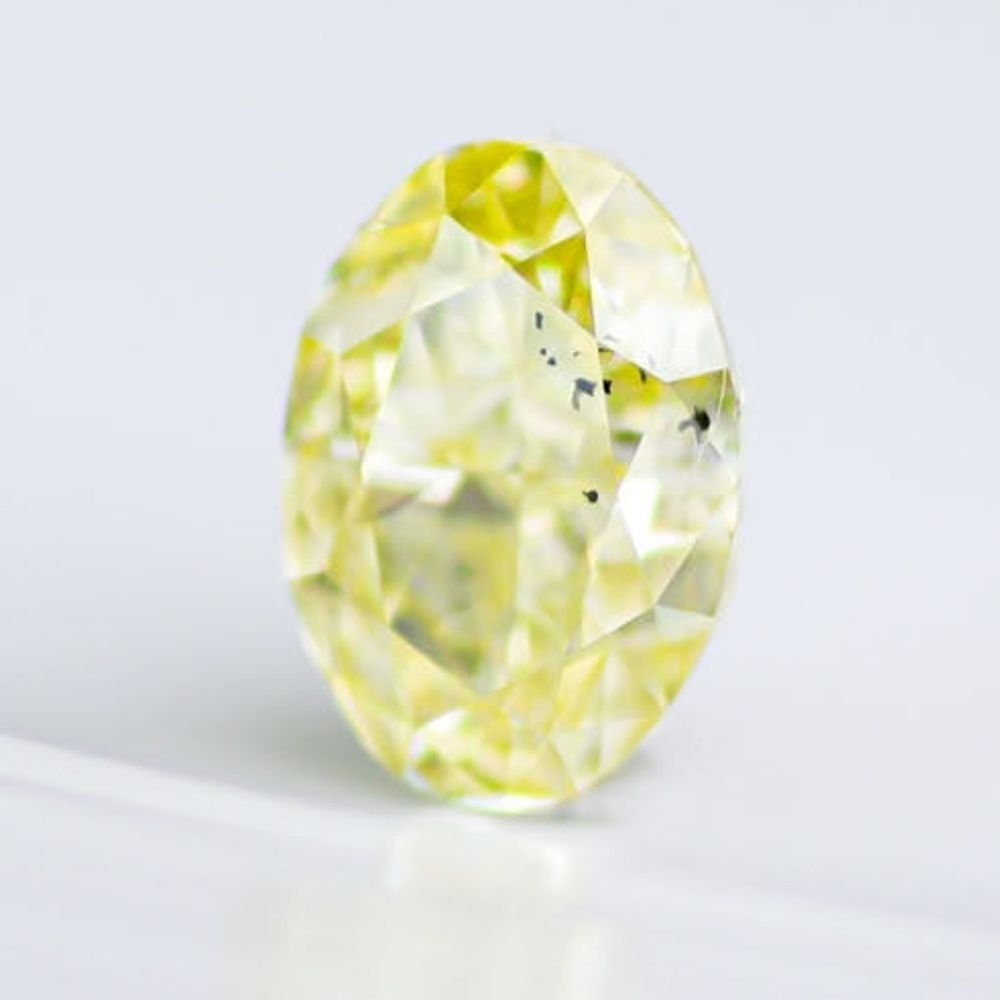 天然ファンシーインテンスイエロー ダイヤモンド 0.850ct