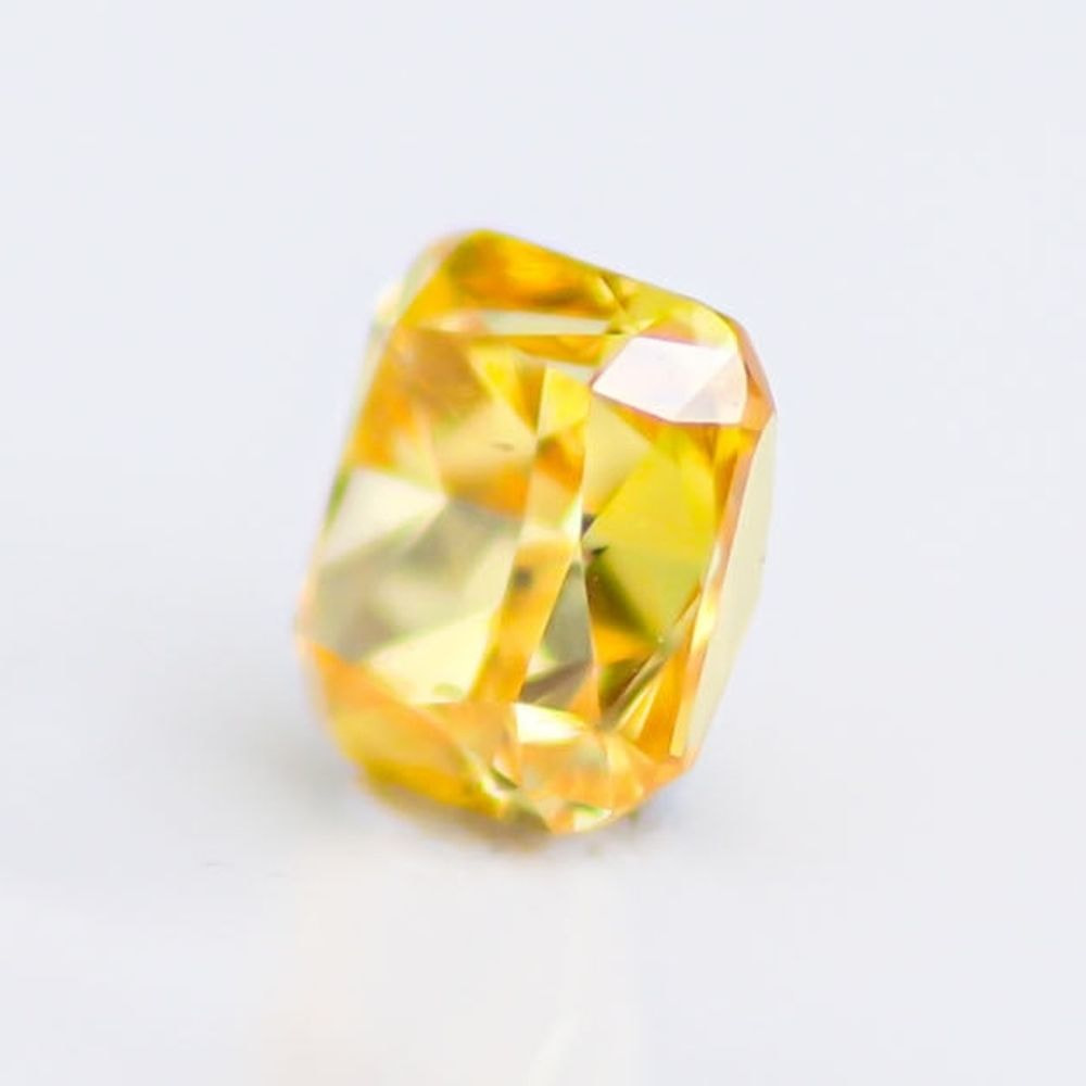 天然ファンシーイエローダイヤモンド 0.257ct  ＜Vivid Orange Yellow＞