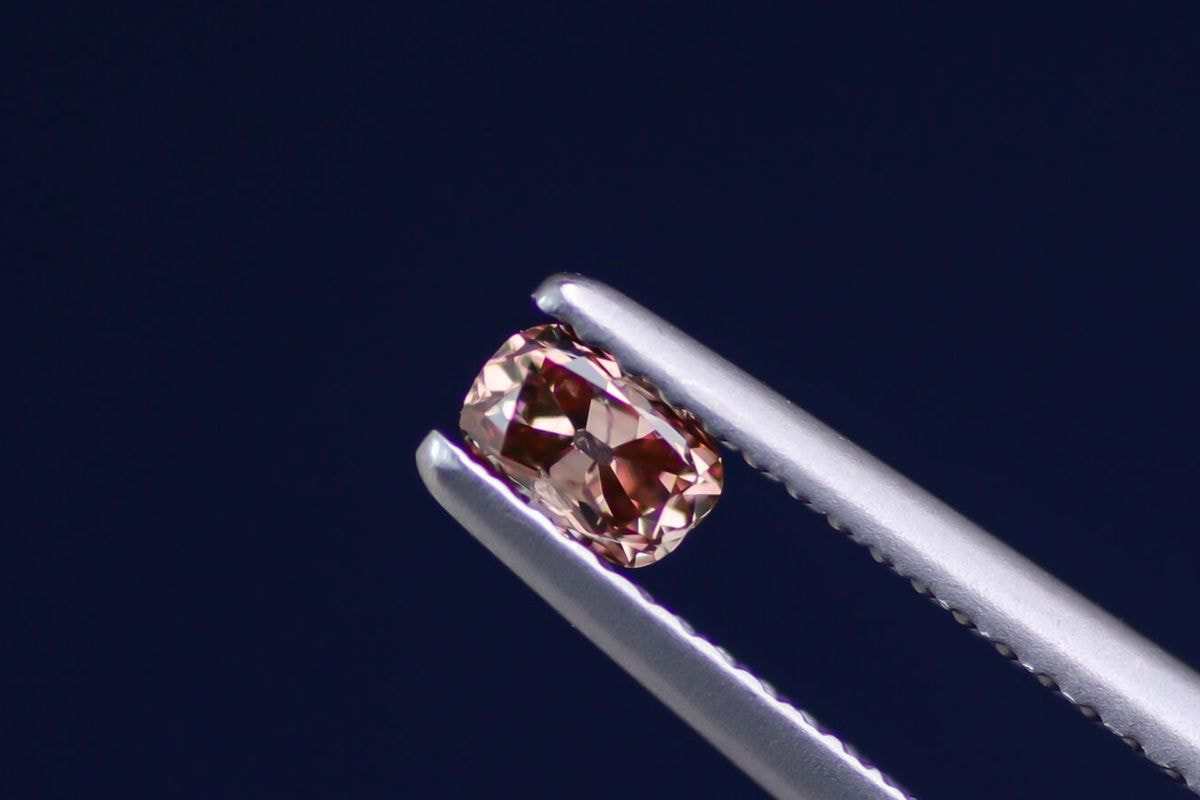 天然 ファンシーディープブラウニッシュピンク ダイヤモンド I1 0.244ct 1024633