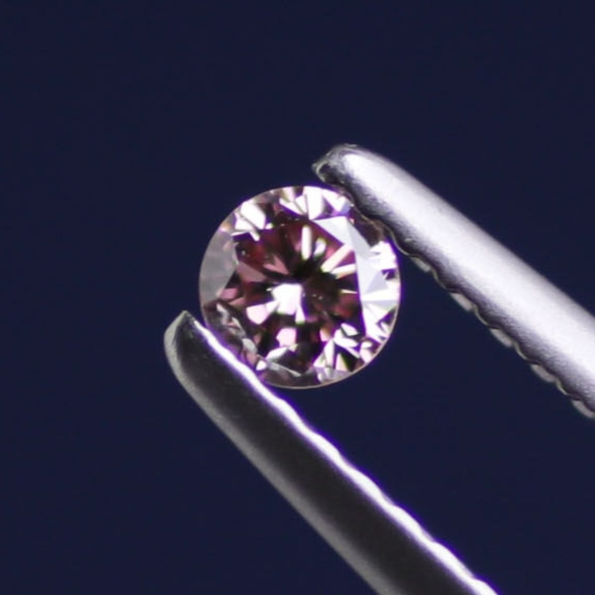 天然ファンシーインテンスピンクダイヤモンド 0.139ct