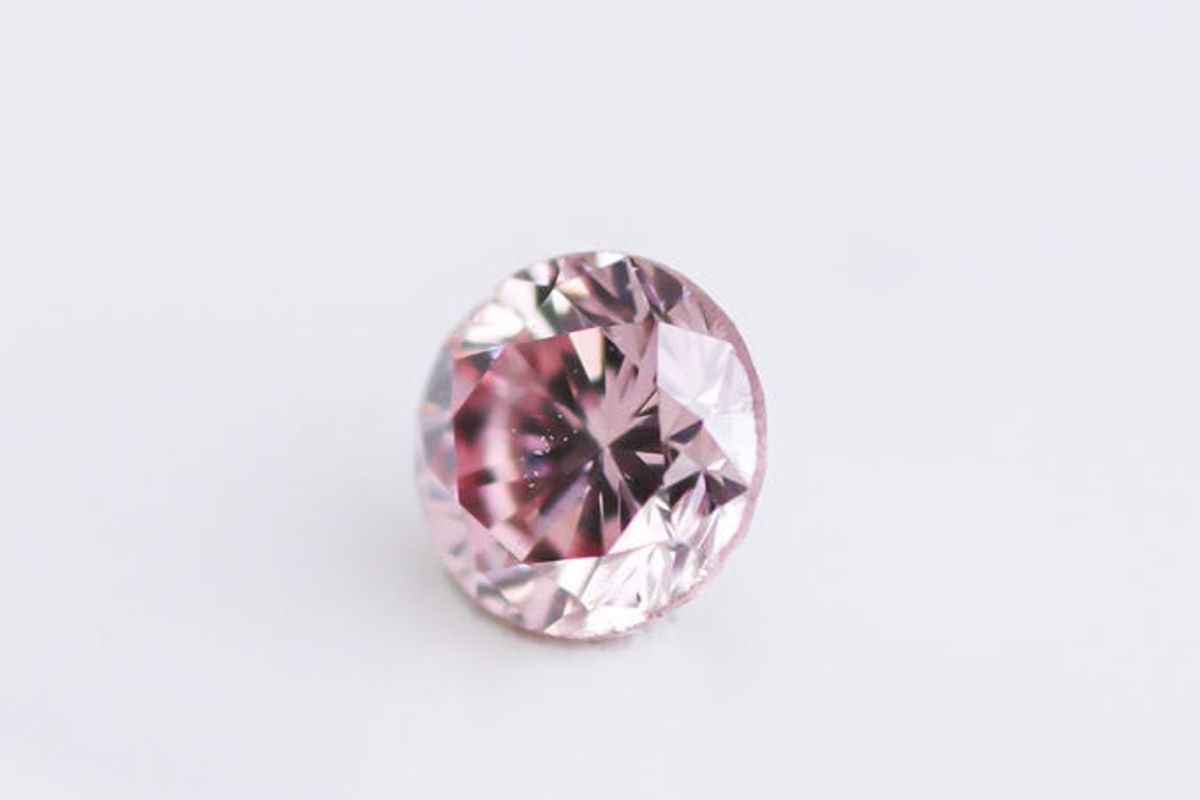 天然ファンシーインテンスピンクダイヤモンド 0.139ct