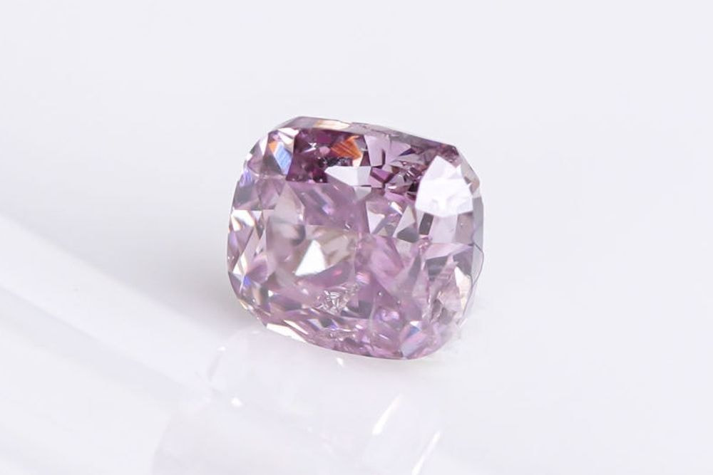 天然ファンシーディープパープルピンクダイヤモンド 0.211ct 