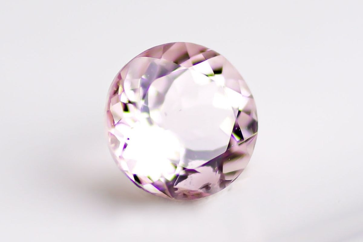 天然モルガナイト 0.87ct