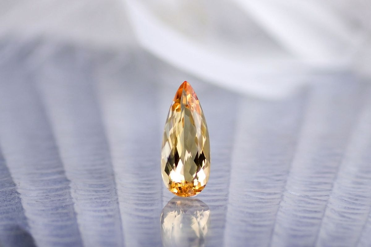 天然インペリアルトパーズ 4.940ct