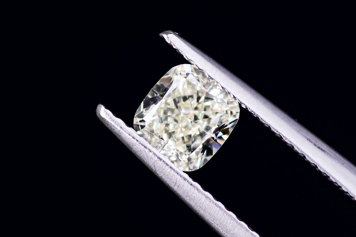 天然ファンシーカラーダイヤモンド 0.813ct