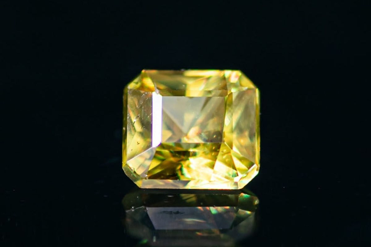 天然スフェーン 1.851ct