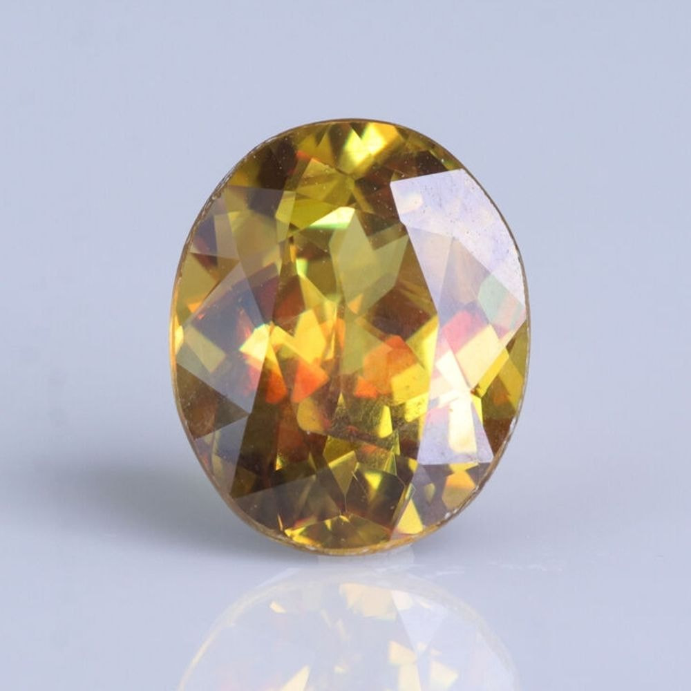 天然スフェーン 2.630ct 