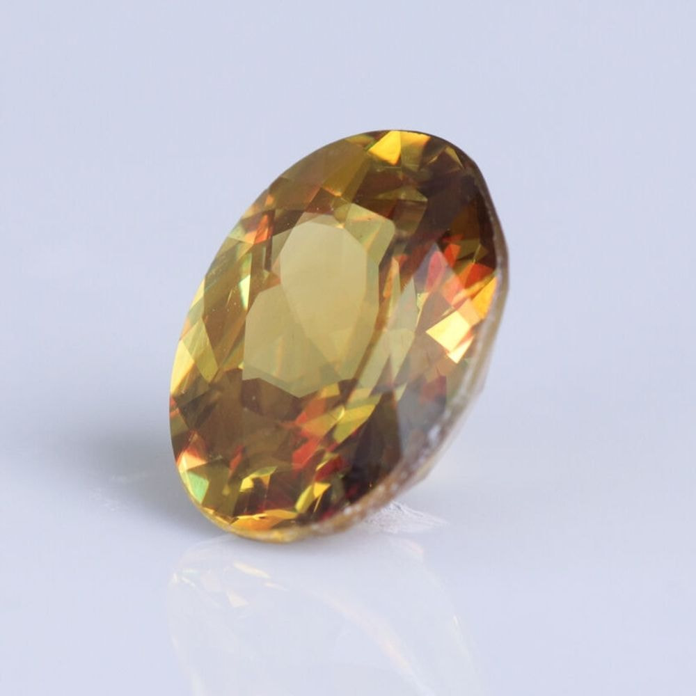 天然スフェーン 2.630ct 