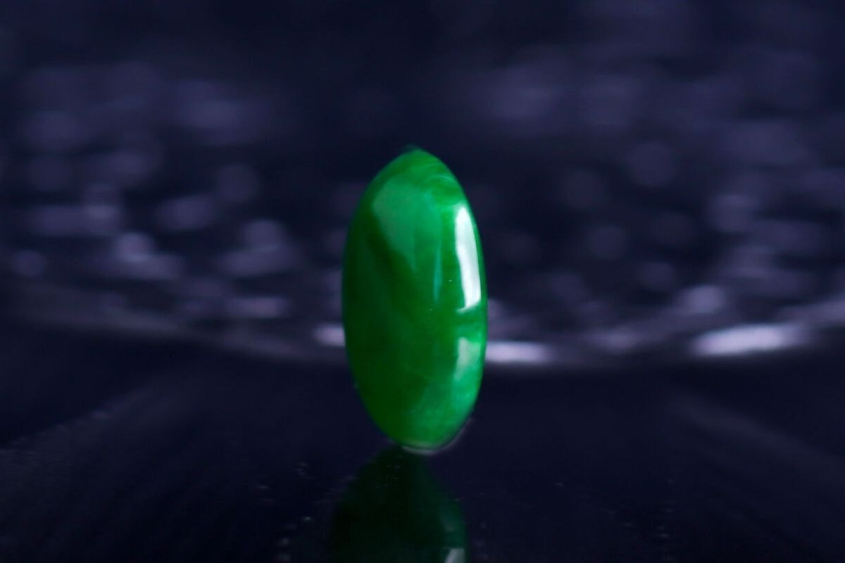 天然翡翠（ヒスイ）2.210ct