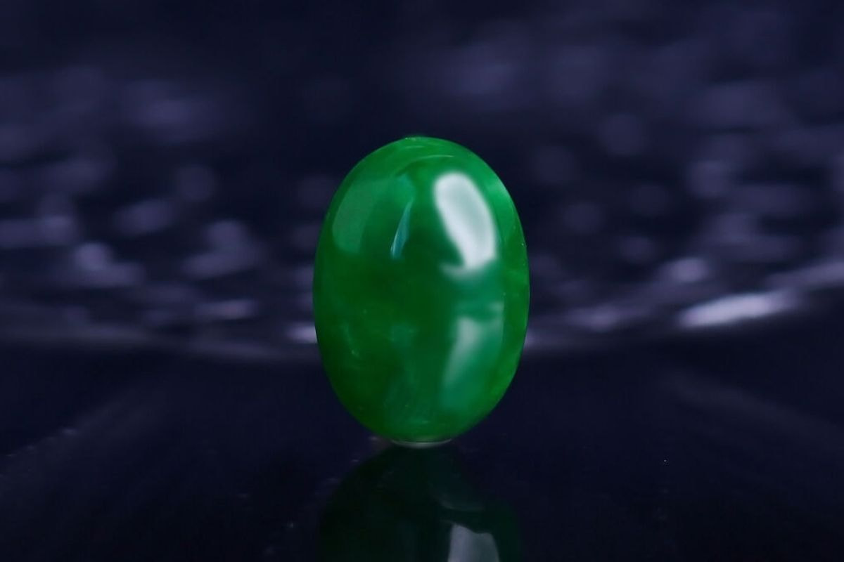 天然翡翠（ヒスイ）2.210ct