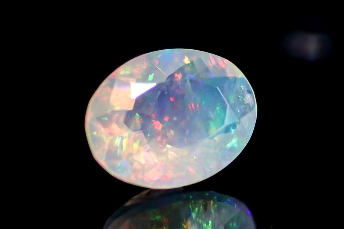 ◆超特価◆8.37ct 天然エチオピアオパール 宝石 ジュエリー素材天然石