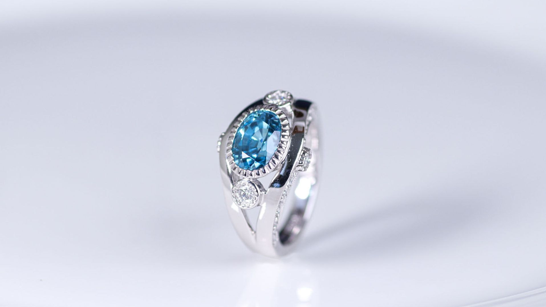 プラチナブルージルコンリング プラチナブルージルコンリング