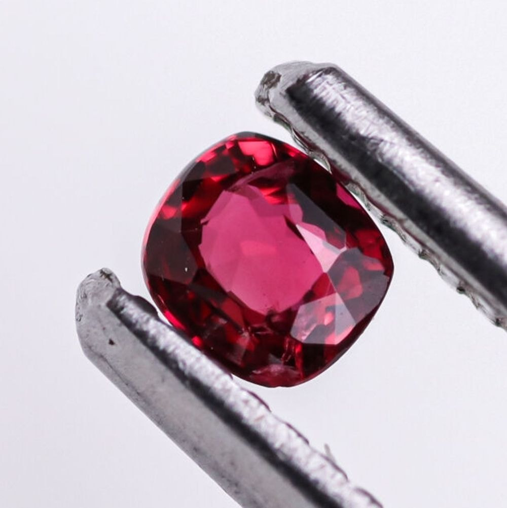 天然レッドスピネル 0.250ct [ミャンマー産/非加熱]