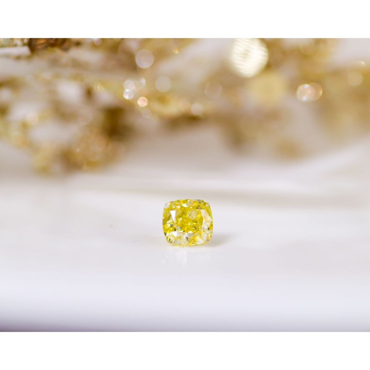 天然ファンシーイエローダイヤモンド 1.013ct ＜Intense Yellow＞