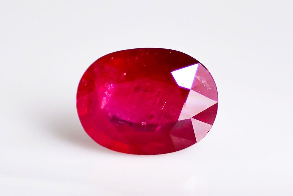 【SOLD OUT】天然ルビー 1.560ct [希少グリーンランド産ルビー]