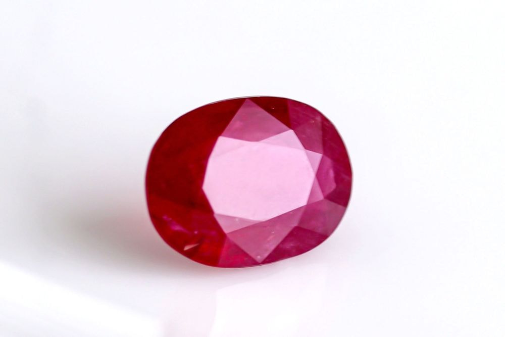【SOLD OUT】天然ルビー 1.560ct [希少グリーンランド産ルビー]