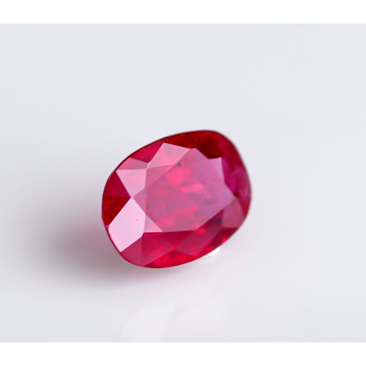 天然ルビー 0.481ct [希少グリーンランド産ルビー ]