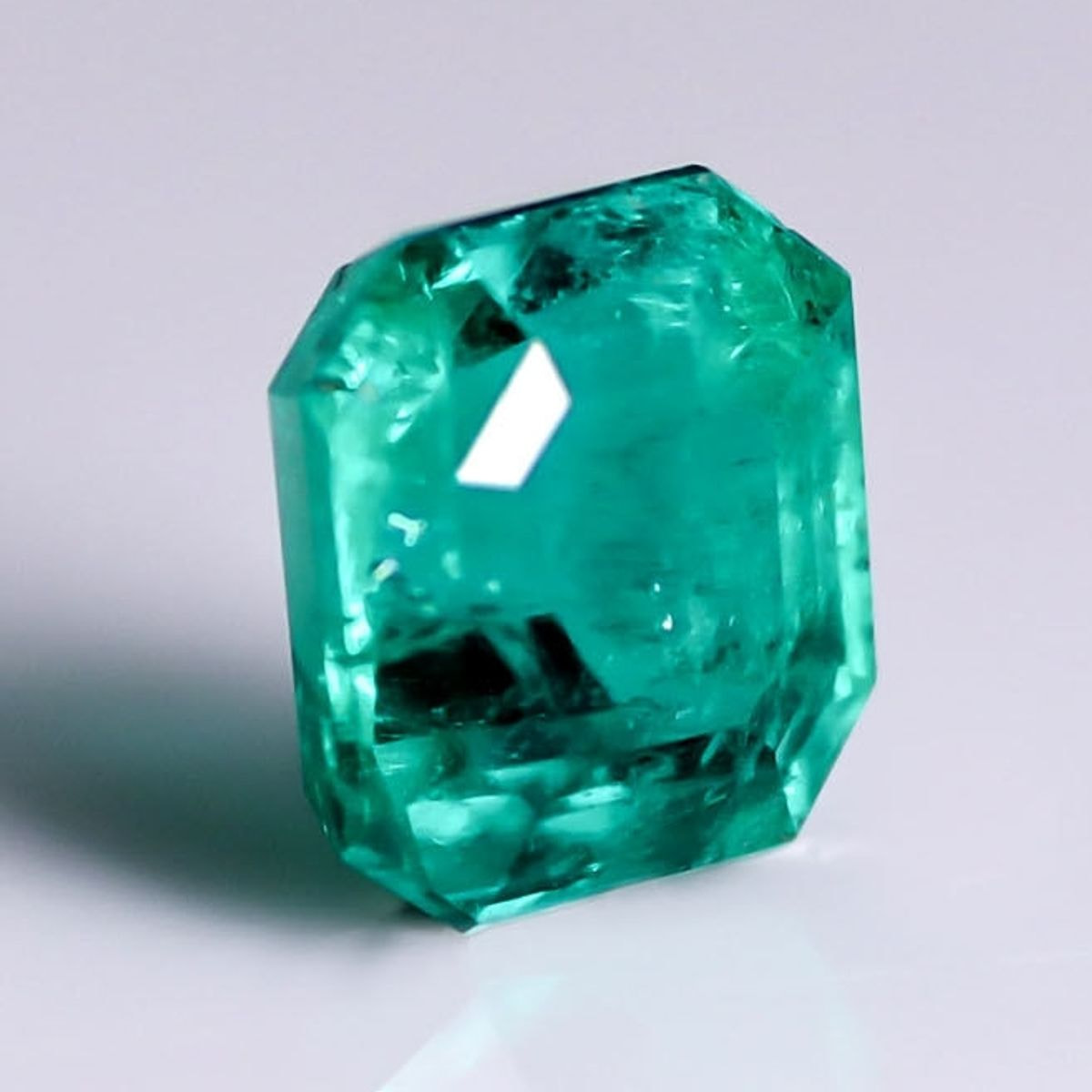 エメラルド パキスタン産エメラルド 0.436ctルース