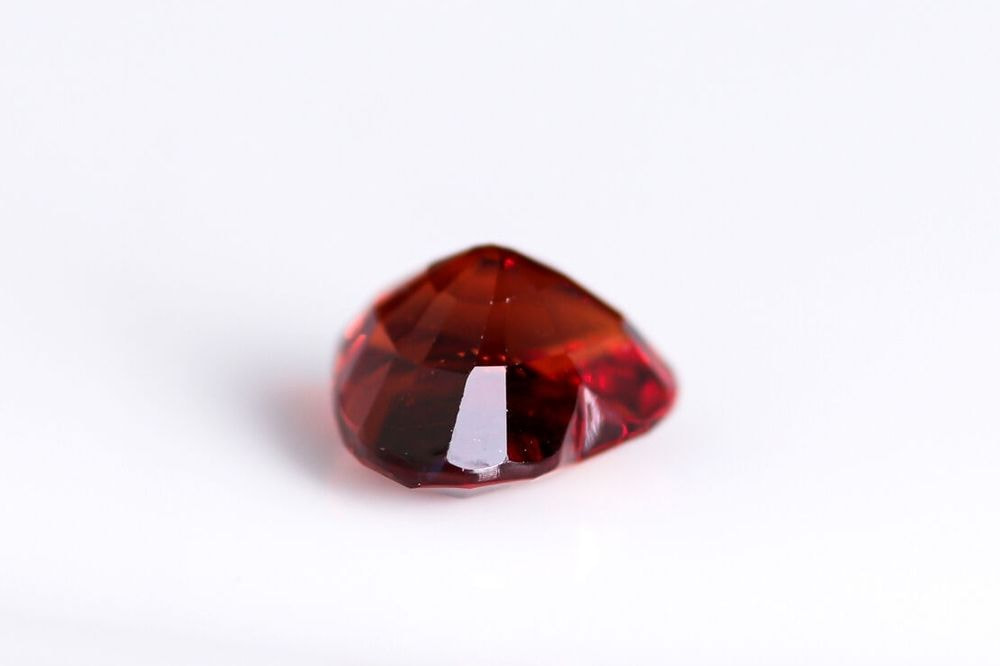 天然スぺサルティンガーネット 4.300ct 