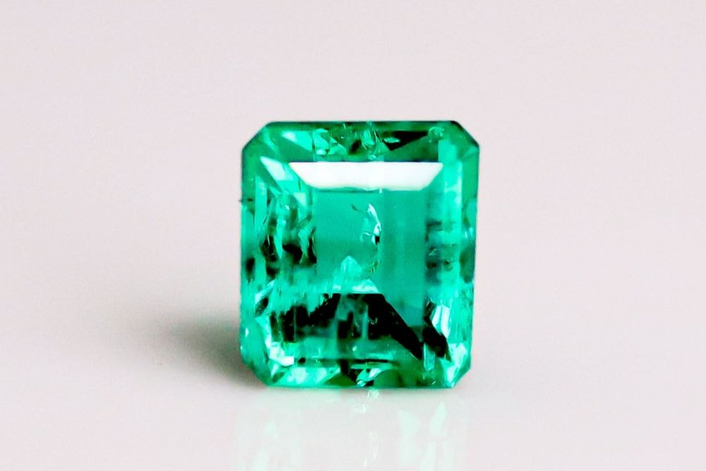 天然 ノーオイル エメラルド（Non-oil Emerald）　0.448ct [コロンビア産]