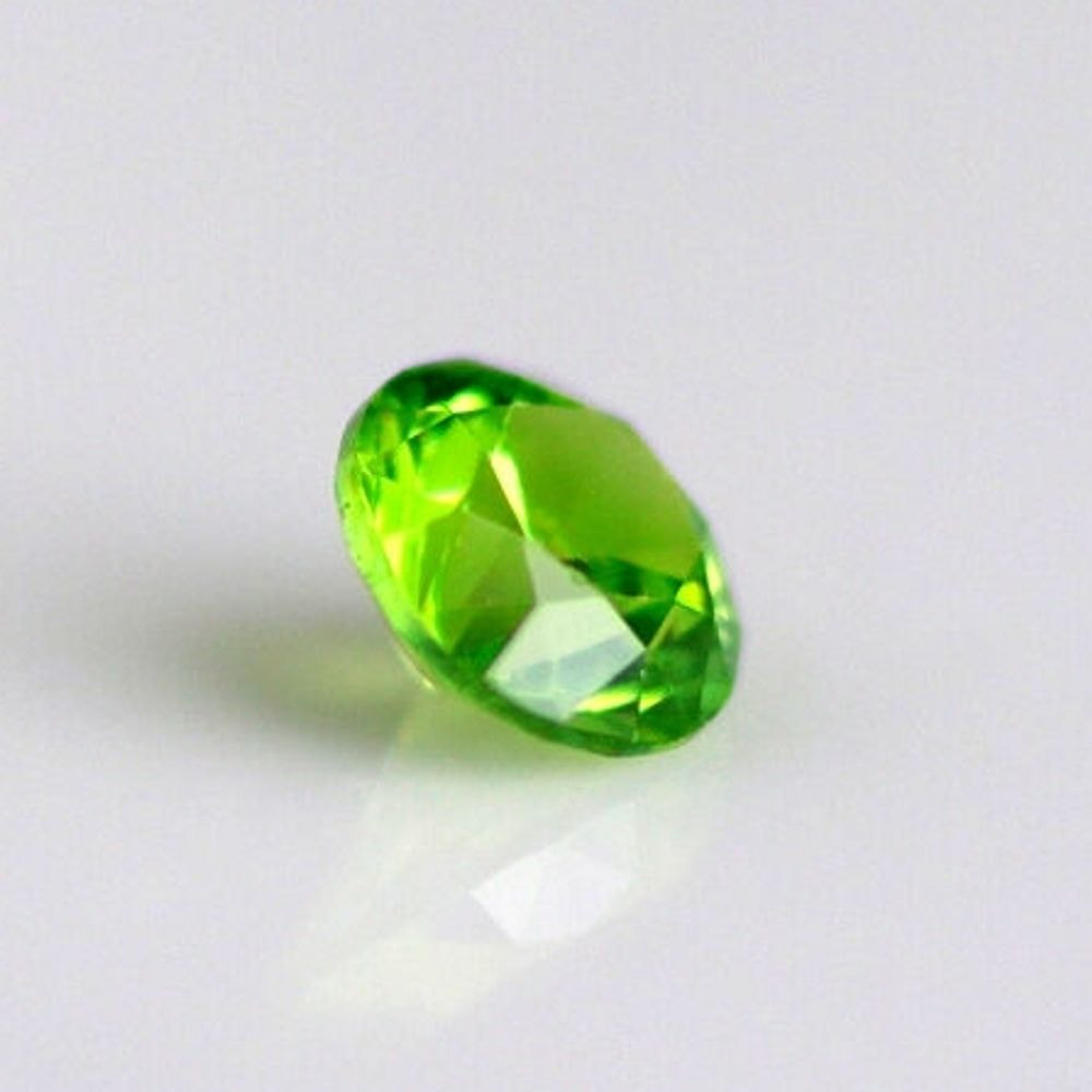 【SOLD OUT】天然デマントイドガーネット 0.220ct［ウラル産］