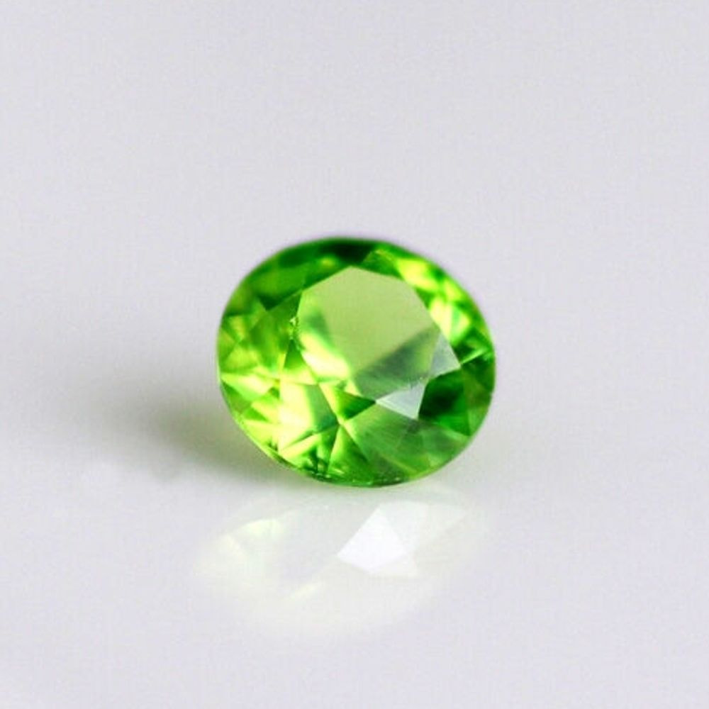 【SOLD OUT】天然デマントイドガーネット 0.220ct［ウラル産］