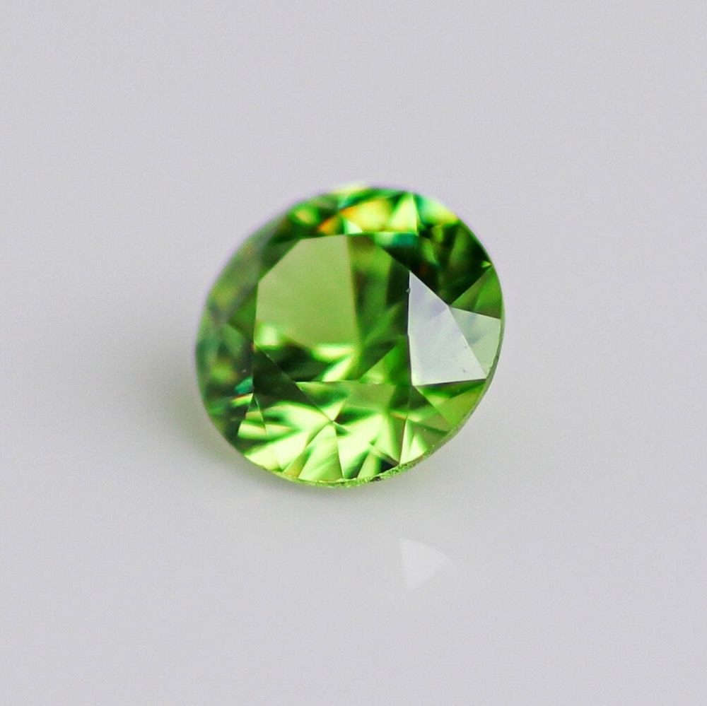 天然デマントイドガーネット 0.280ct［ウラル産］