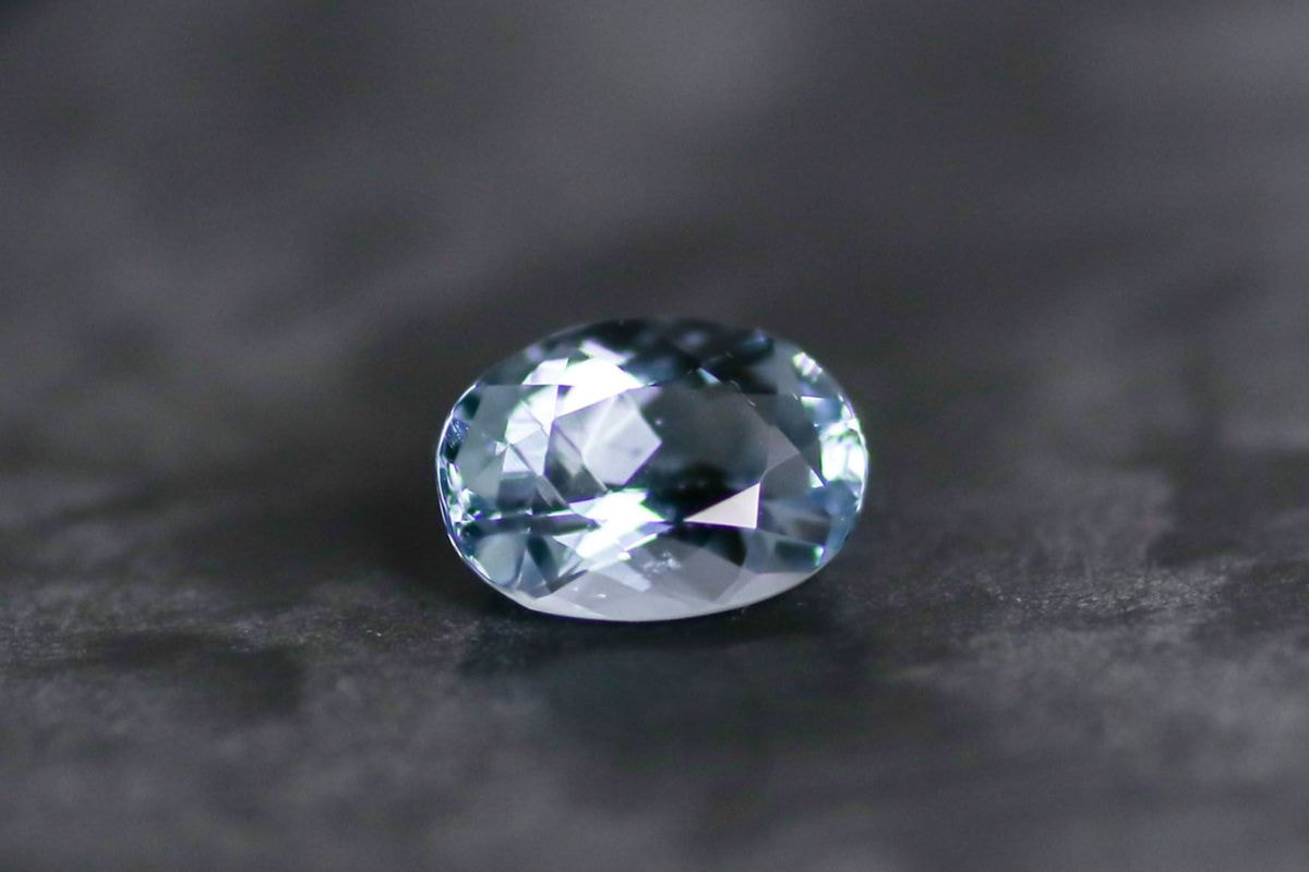 ❤️高品質のレアな深海島アクアマリン❤️ 天然アクアマリン 5.25ct 【瑞々しいアクアブルー】 美品