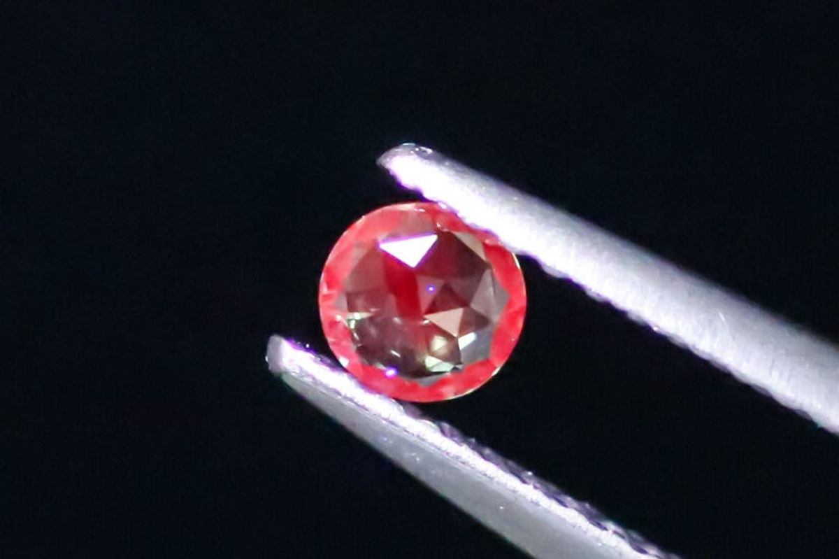 天然アレキサンドライト 希少なローズカット 0.170ct
