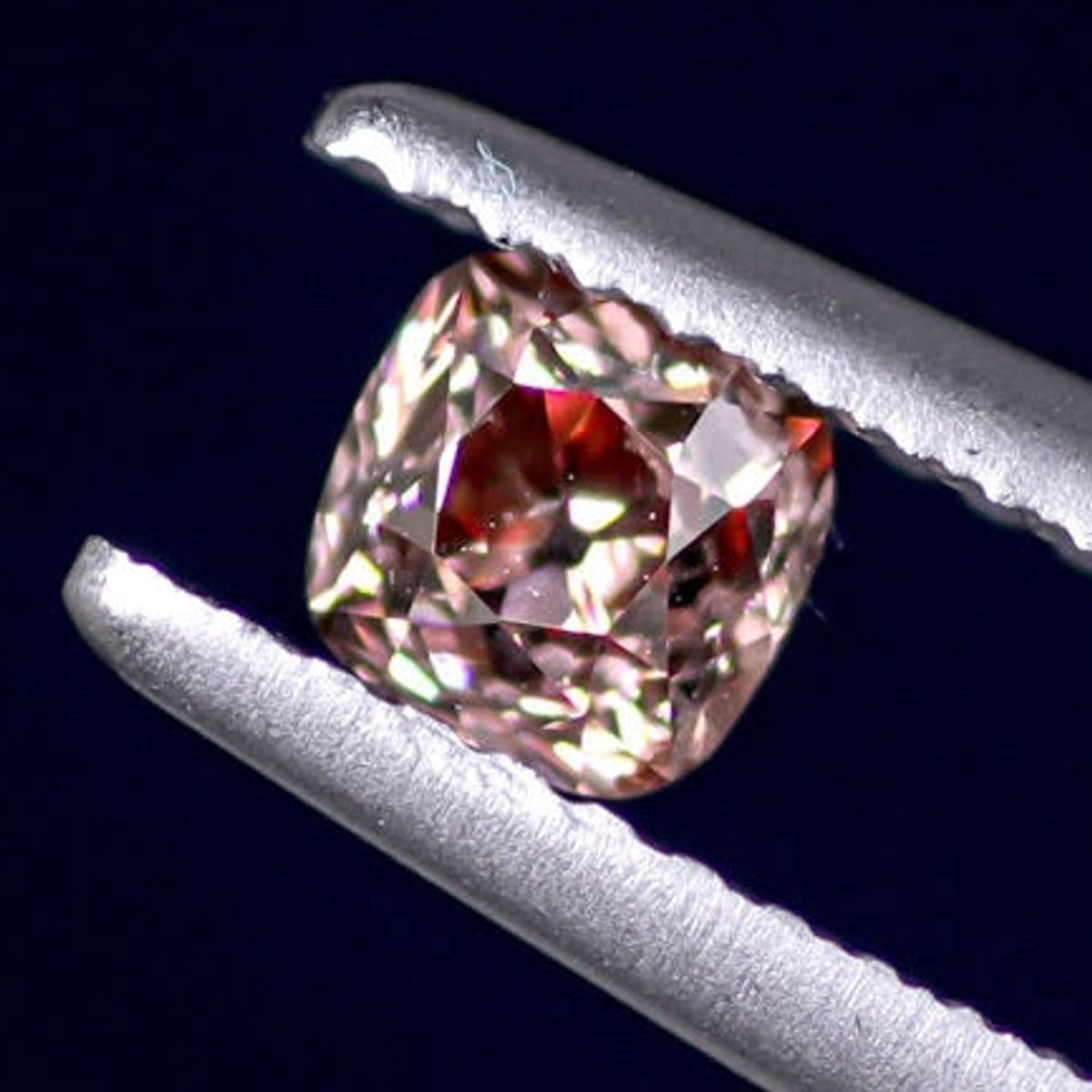 天然ファンシーピンクダイヤモンド 0.407ct ＜Deep Orange Pink＞