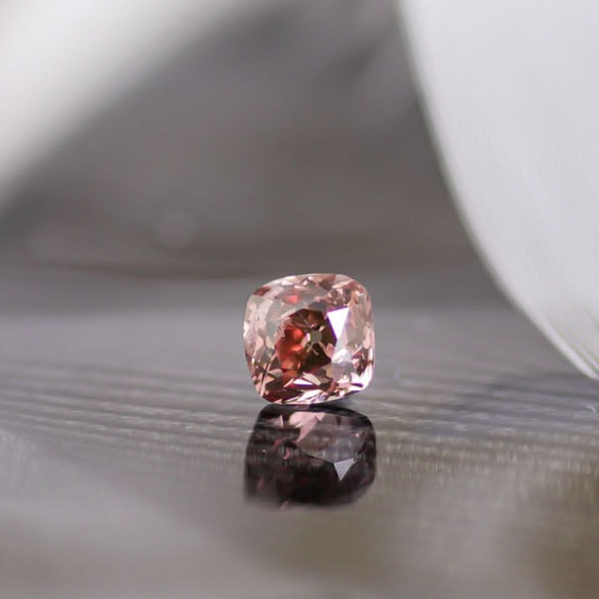 天然ファンシーピンクダイヤモンド 0.407ct ＜Deep Orange Pink＞