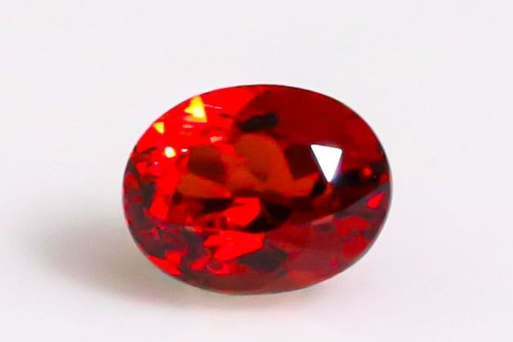 天然レッドスピネル 0.326ct 