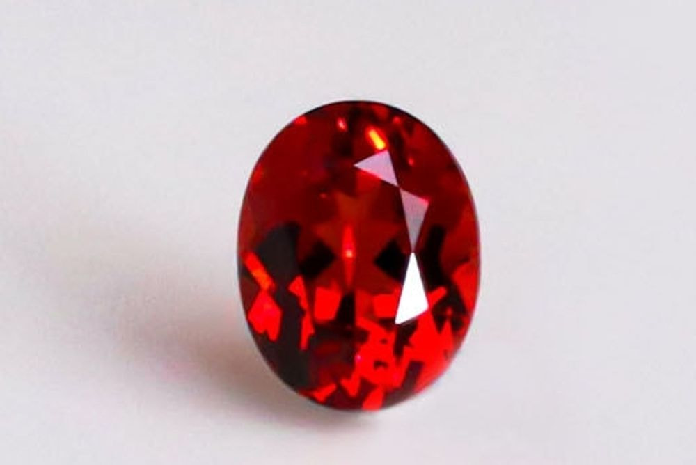 天然レッドスピネル 0.326ct 