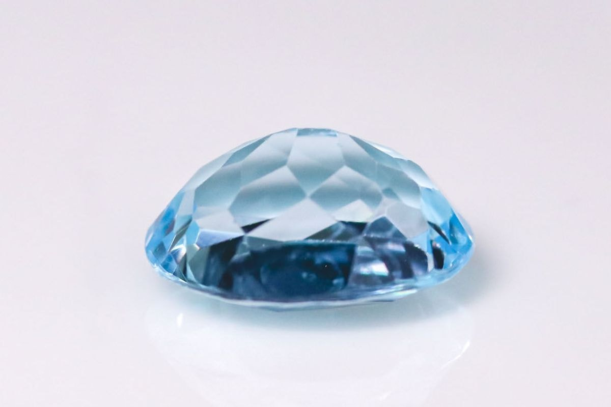 天然ブルートパーズ 5.871ct