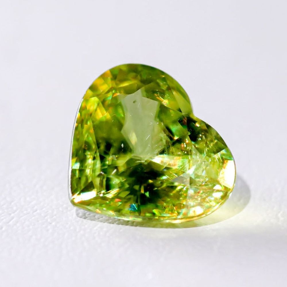 天然スフェーン 2.315ct  