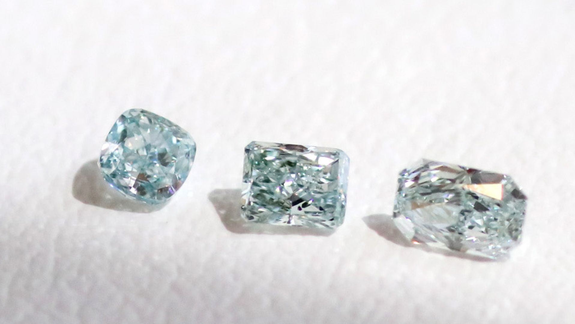 天然ファンシーブルーダイヤモンドルース