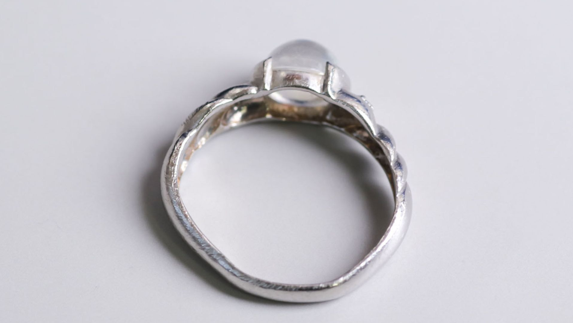 変形したプラチナリング