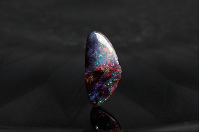 ライトニングリッジ産ブラックオパール 2.55ct アクセサリー