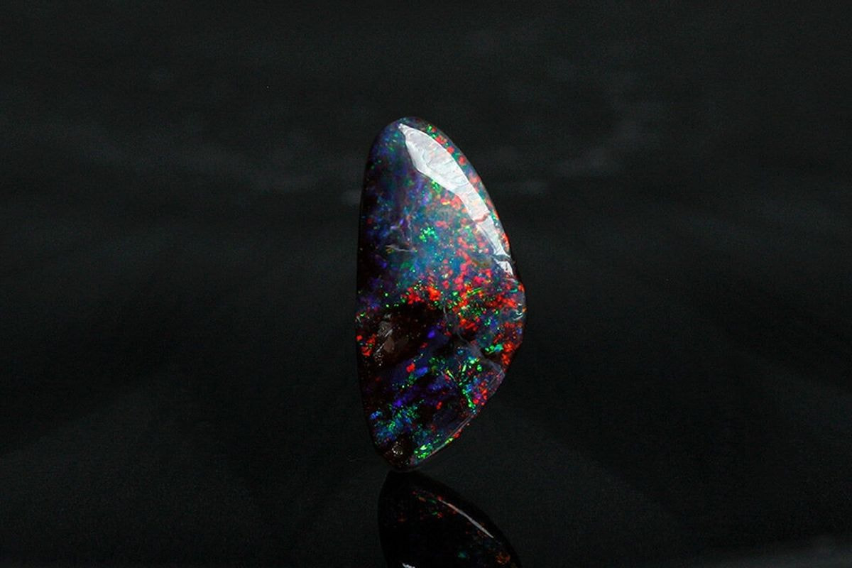 天然ボルダーオパール 3.35ct オーストラリア産 1047806