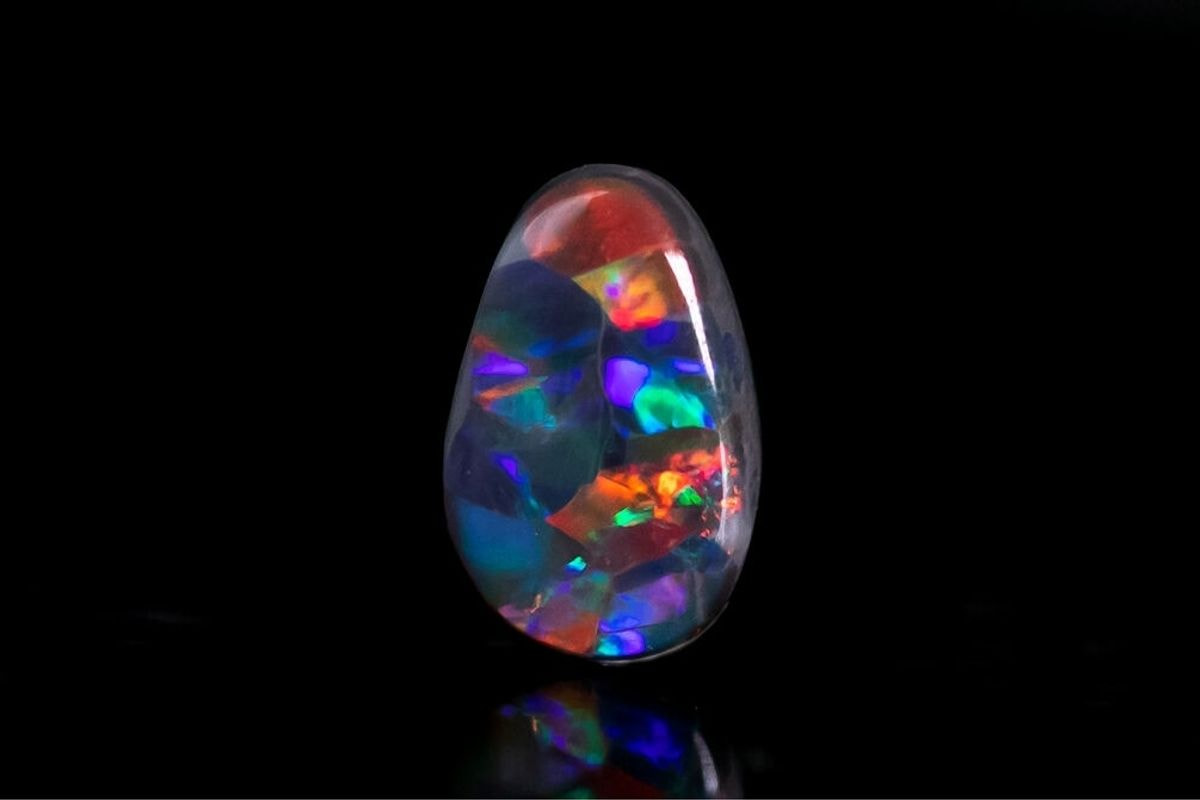 ブラックオパール 1.85ct「オーストラリア ライトニング・リッジ産