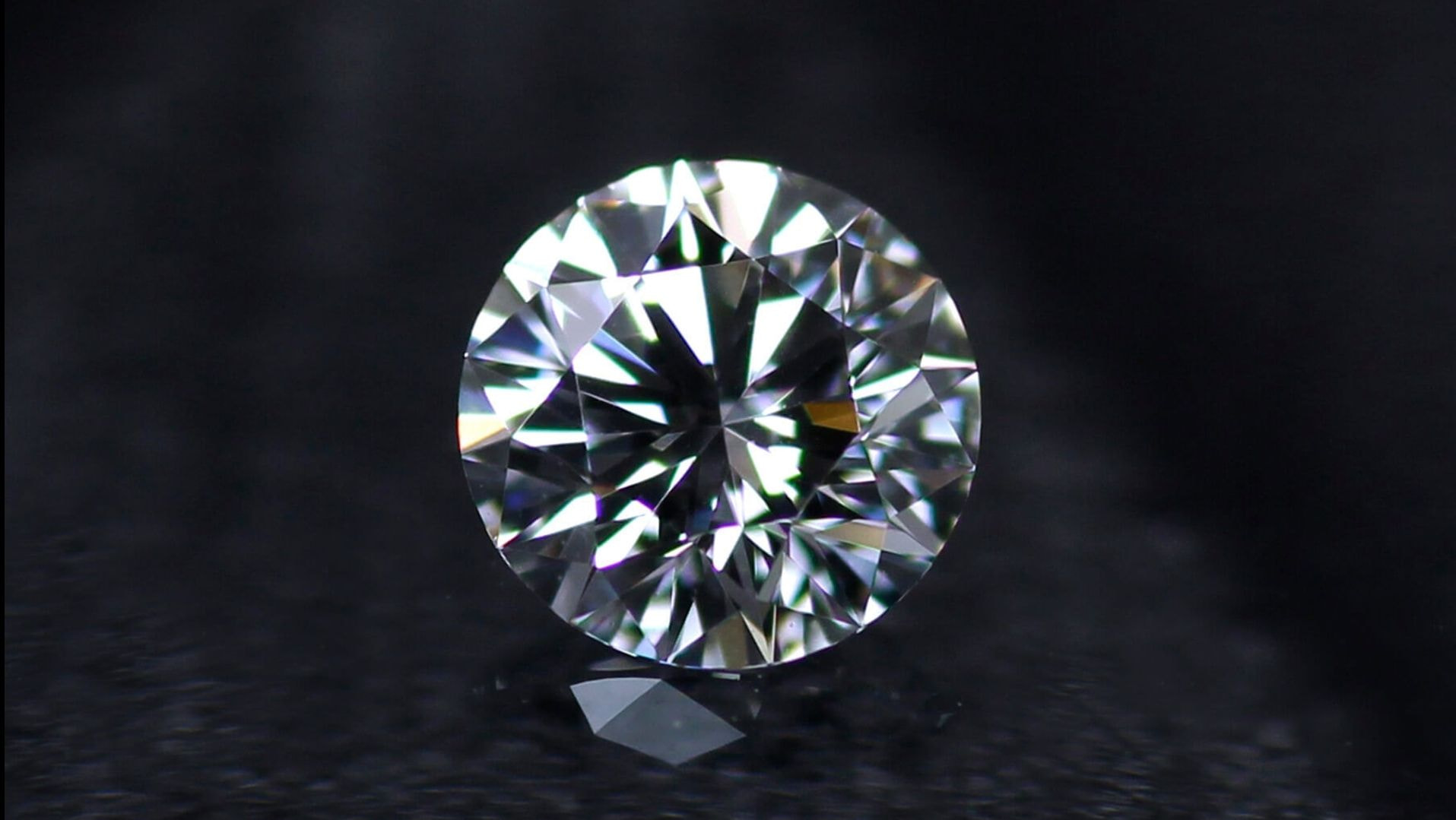 カラーレスダイヤモンド Dカラー