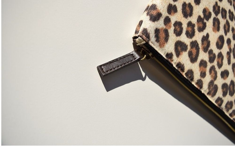 クラッチバック